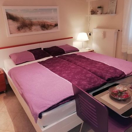 Room Sarah غييكا المظهر الخارجي الصورة